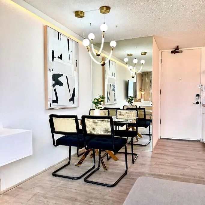 Apartment Central Waikiki Luxury High Wtih Views & Beach Honolulu