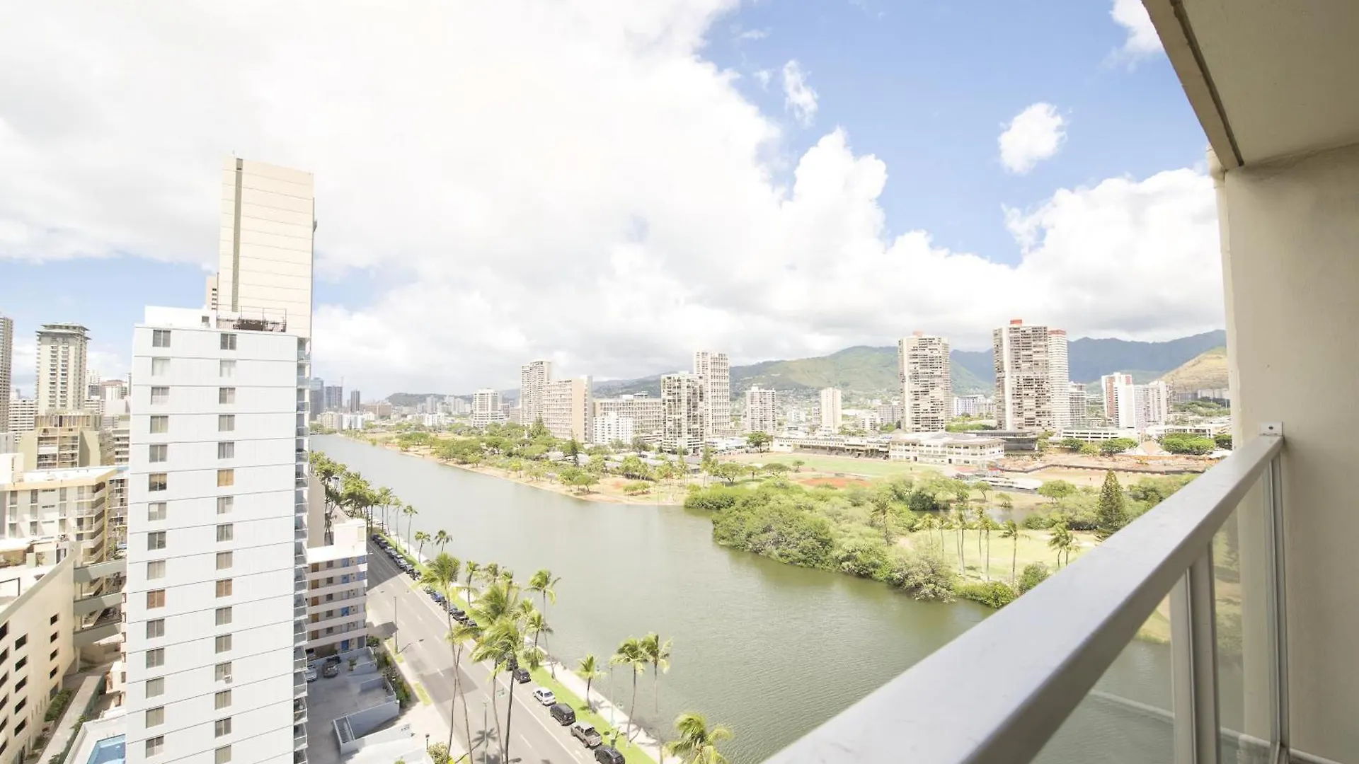 Apartment Central Waikiki Luxury High Wtih Views & Beach Honolulu